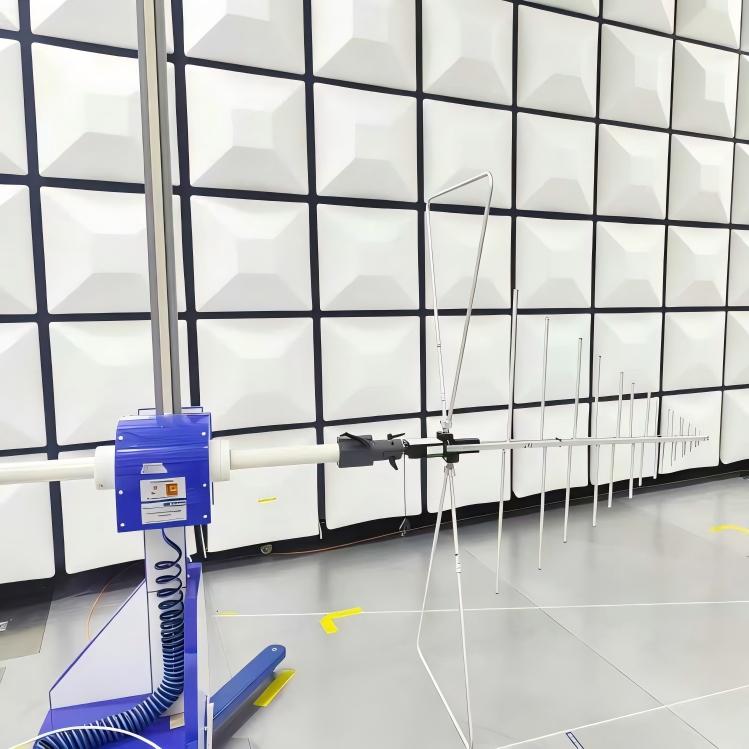 微波（bō）輻射防護服屏蔽性能測試儀（yí）